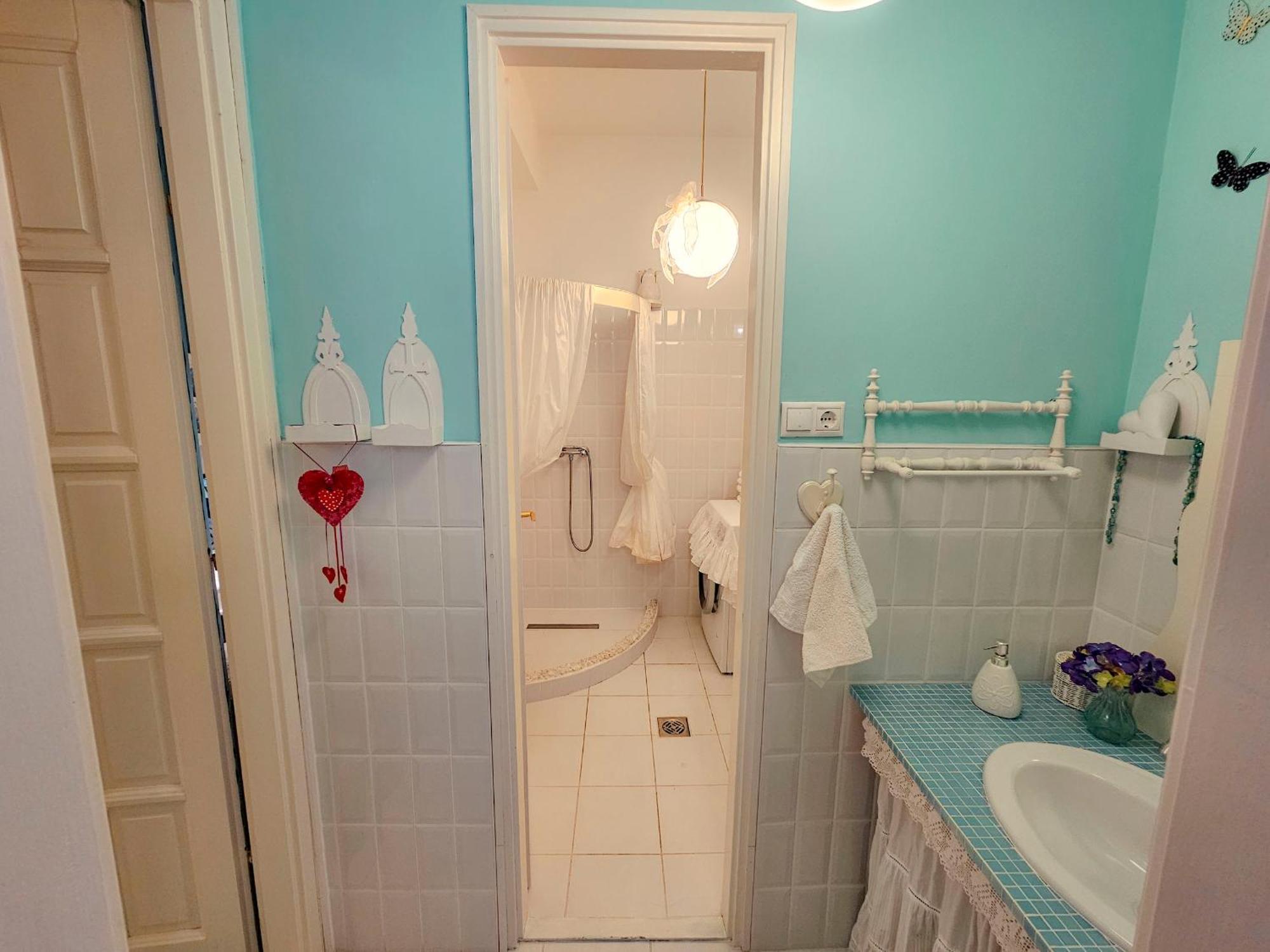 Feher Tulipan Apartman Hotel Debrecen Ngoại thất bức ảnh