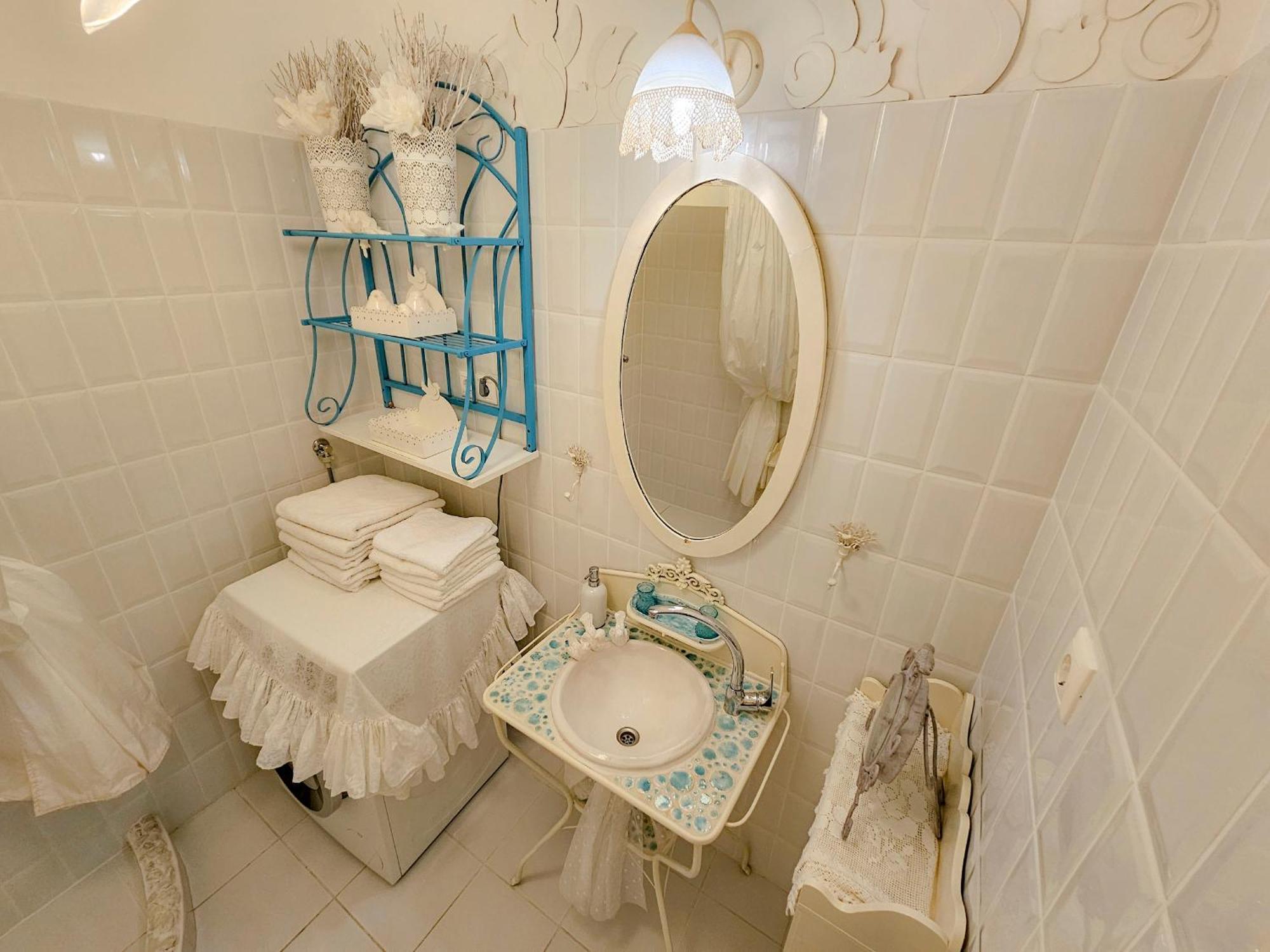 Feher Tulipan Apartman Hotel Debrecen Ngoại thất bức ảnh