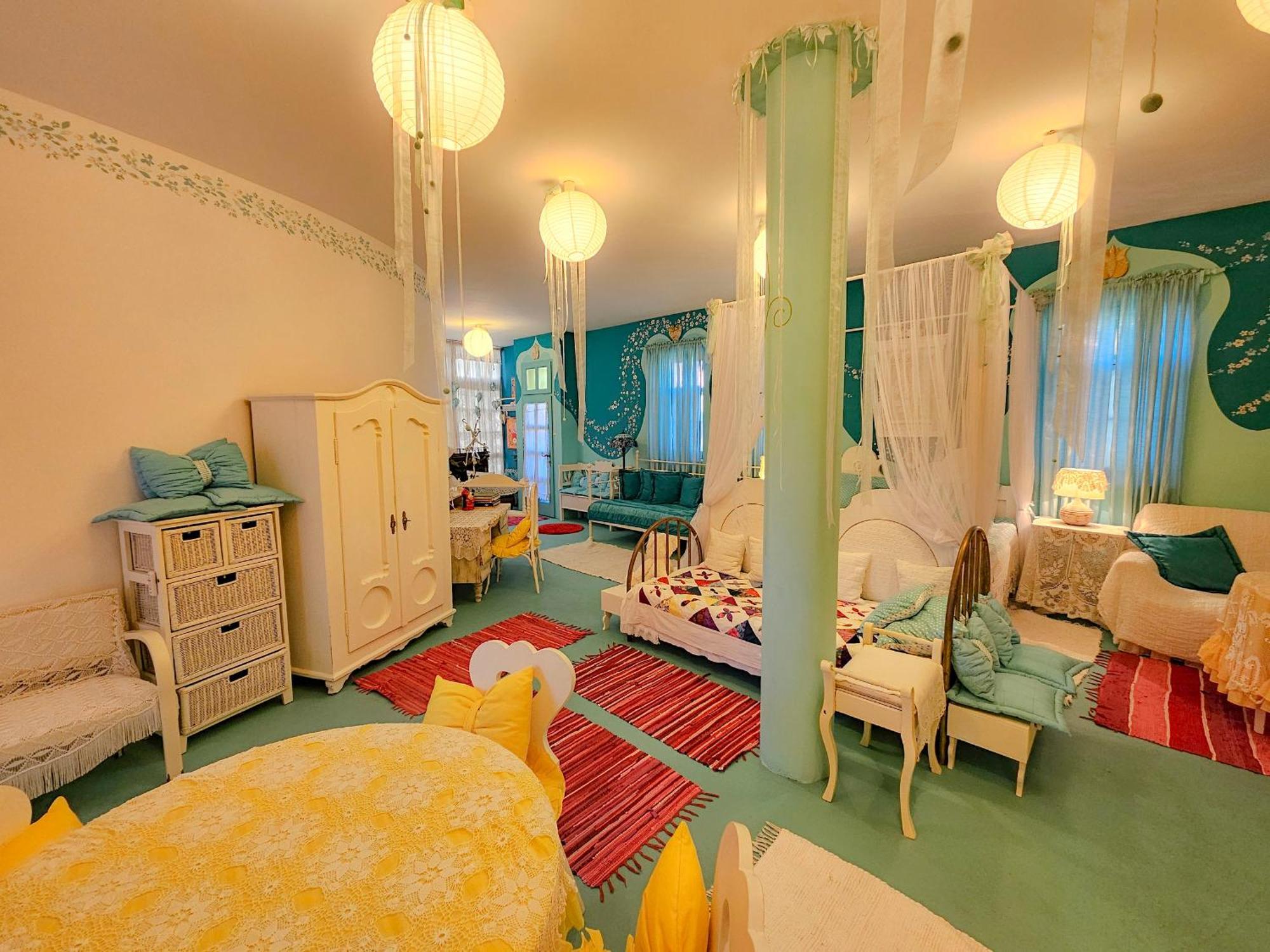 Feher Tulipan Apartman Hotel Debrecen Ngoại thất bức ảnh