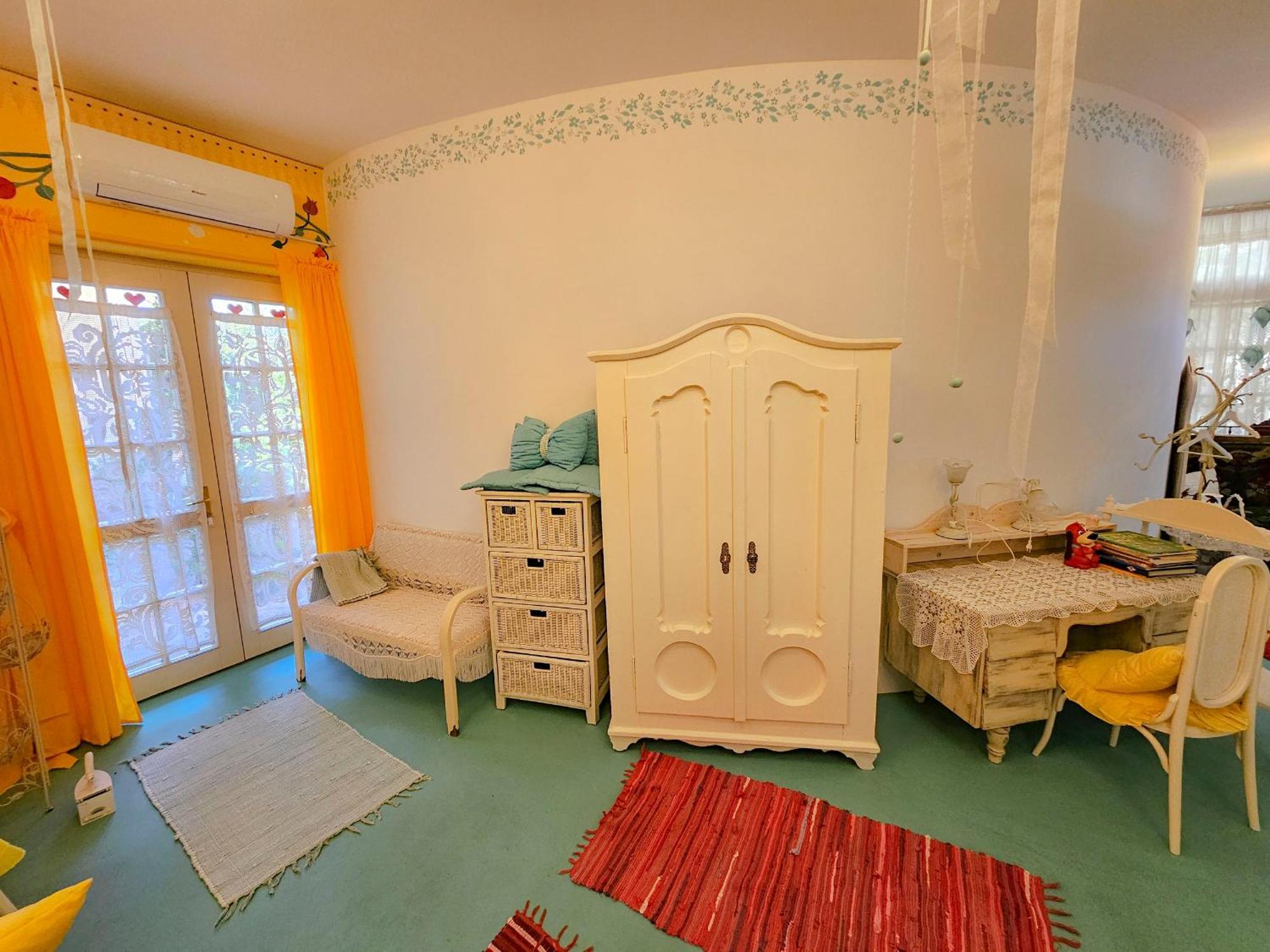 Feher Tulipan Apartman Hotel Debrecen Ngoại thất bức ảnh